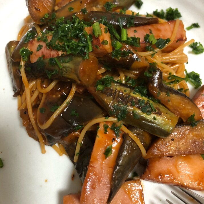 ナスとベーコンのパスタ